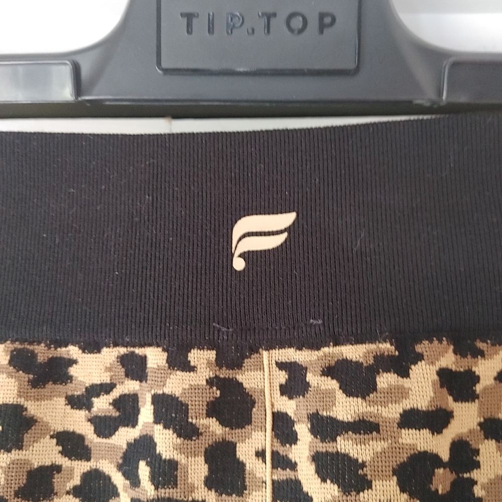 Fabletics Leopard Print Leggings - Picture 4 of 9